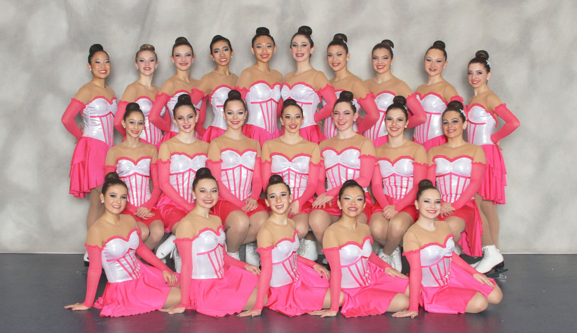 Novice_MoulinRouge_Team_Cropped Novice_MoulinRouge_Team_Cropped